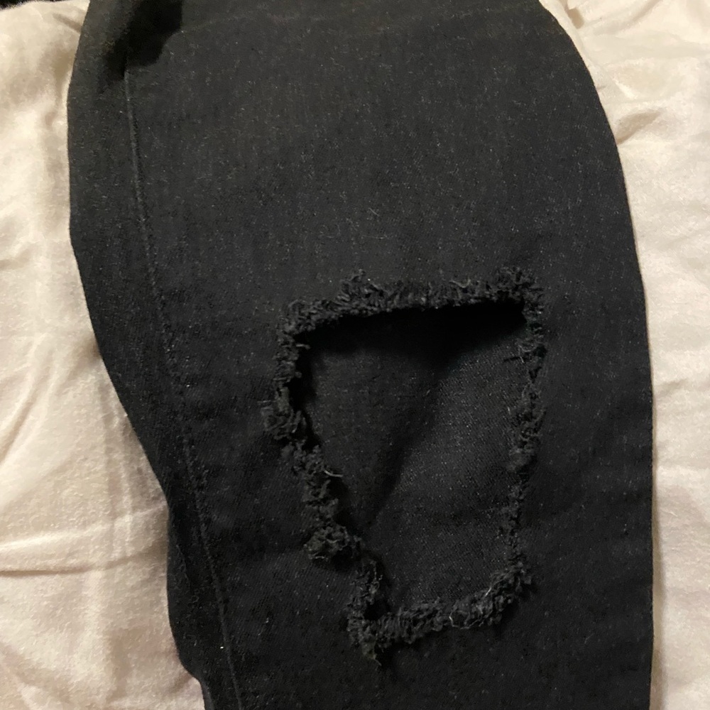 black ripped jeans - Picture 4 of 4